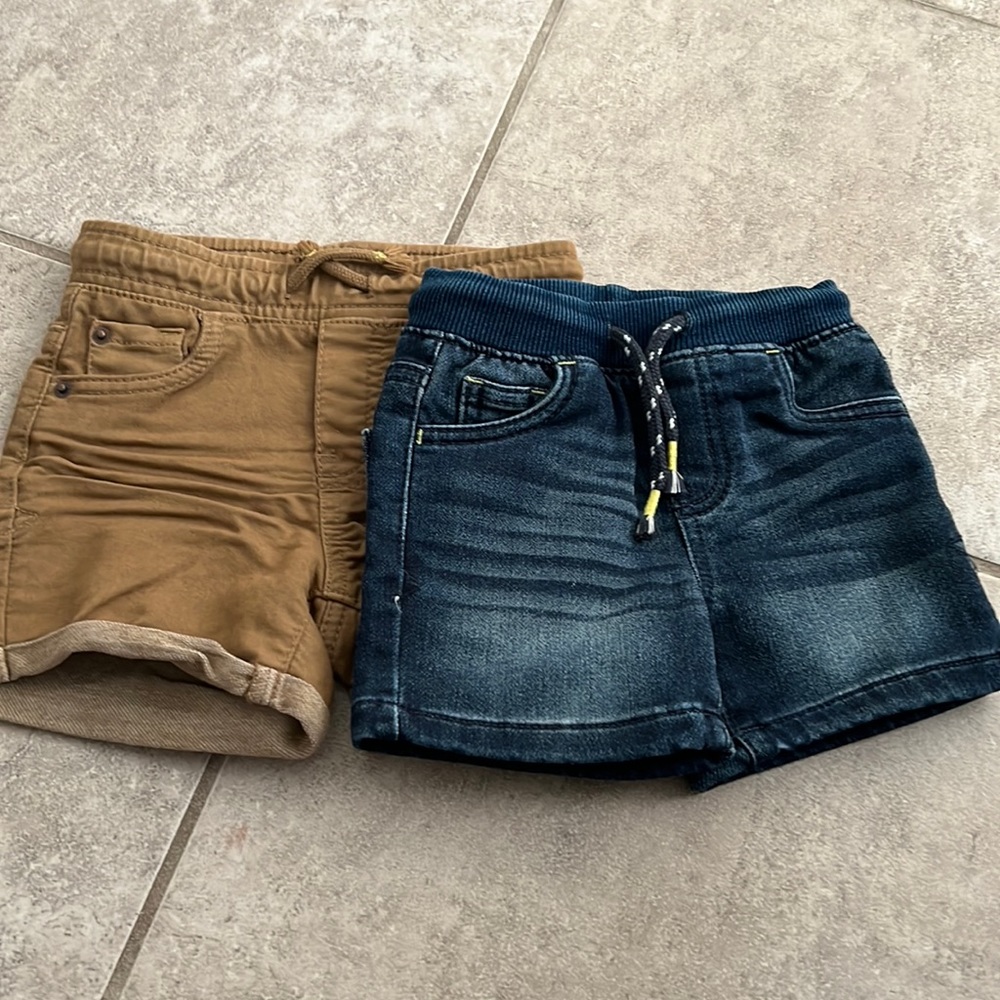 Cat and jack infant shorts
